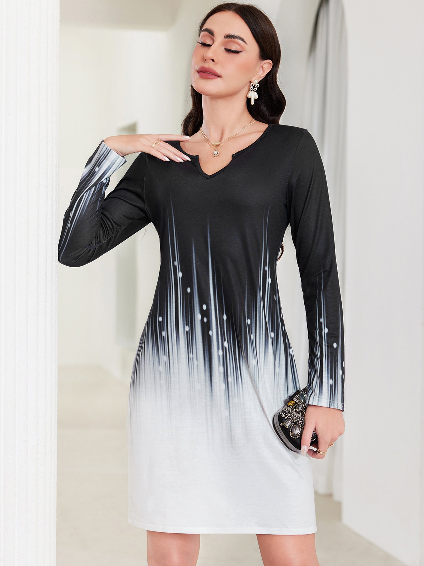 V-neck Black And White Long Sleeve Dress