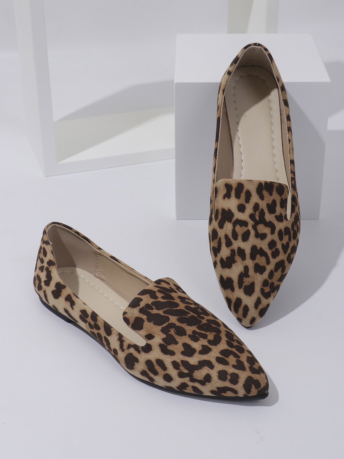 Leopard Print Flat Shoes