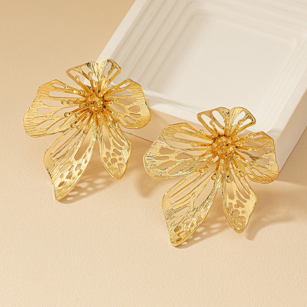 Minimalist Flowers Earrings