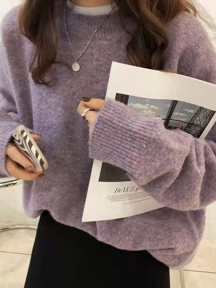 Round Neck Pullover Knitted Sweater